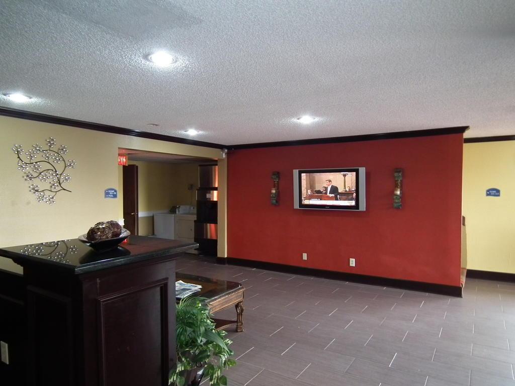 Howard Johnson by Wyndham Near Schlitterbahn New Braunfels Exterior foto